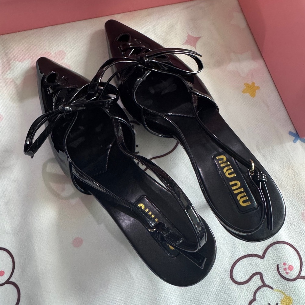 Miu Miu Black Patent Leather Pointed Toe Slingback Heels - Picture 8 of 9